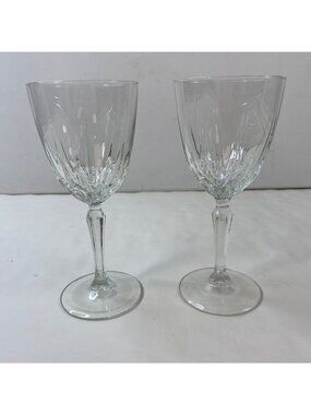 Luminarc Diamant Crystal Wine Glasses Elegant Sunburst Pattern Set of 2 Vintage
